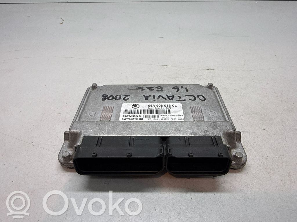 Skoda Fabia Mk2 (5J) Engine control unit/module 