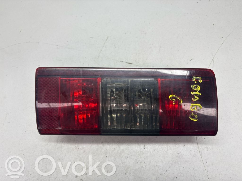 Opel Combo D Aizmugurējais lukturis virsbūvē 