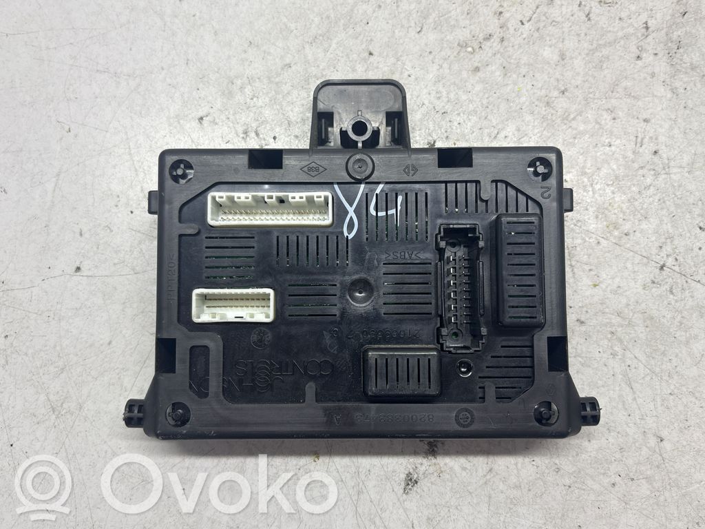 Renault Clio III Komforta modulis 