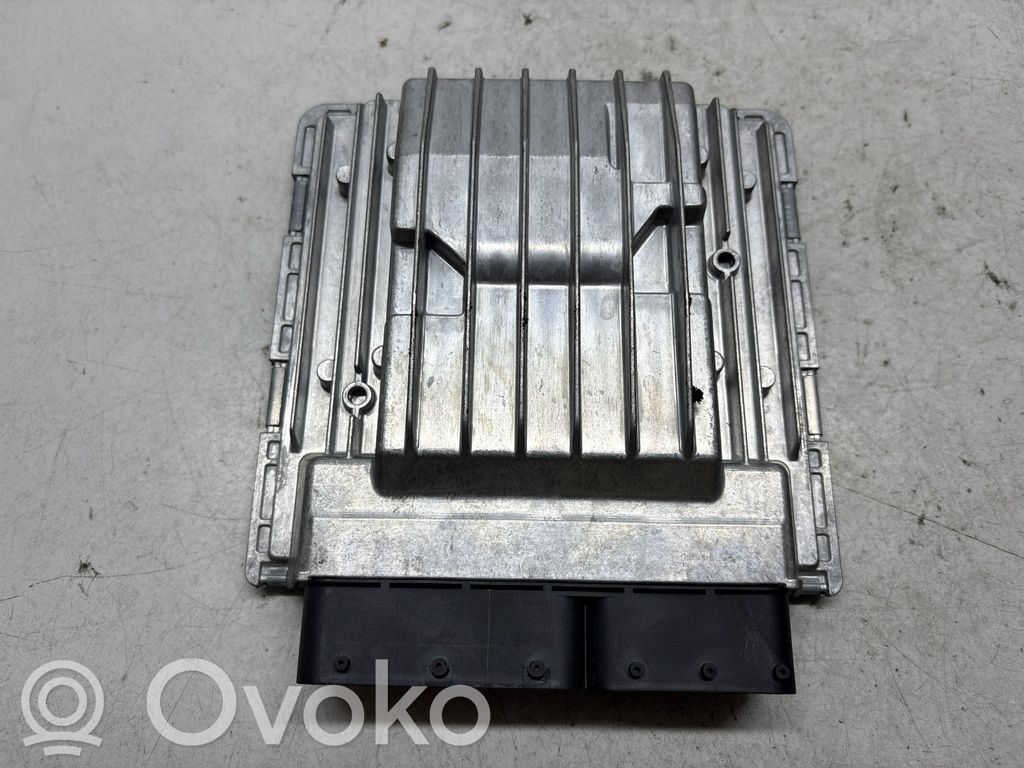 BMW 3 E92 E93 Variklio valdymo blokas 