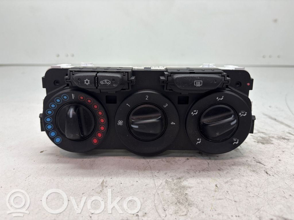 Opel Corsa E Panel klimatyzacji 