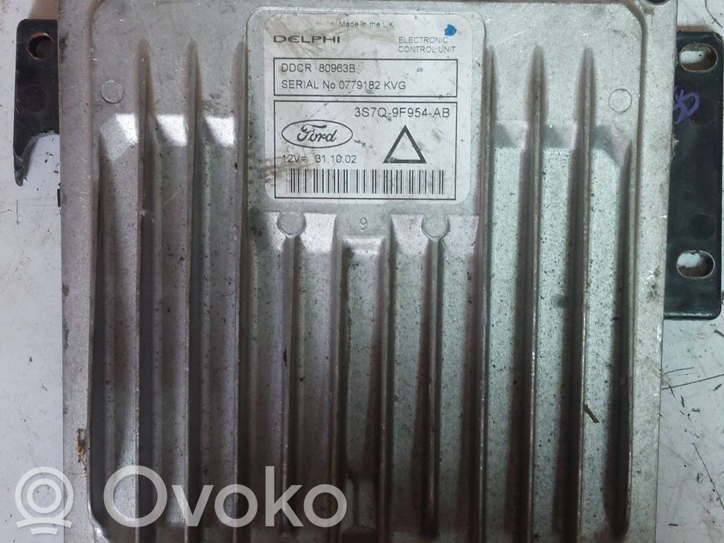 Ford Mondeo Mk III Engine control unit/module 