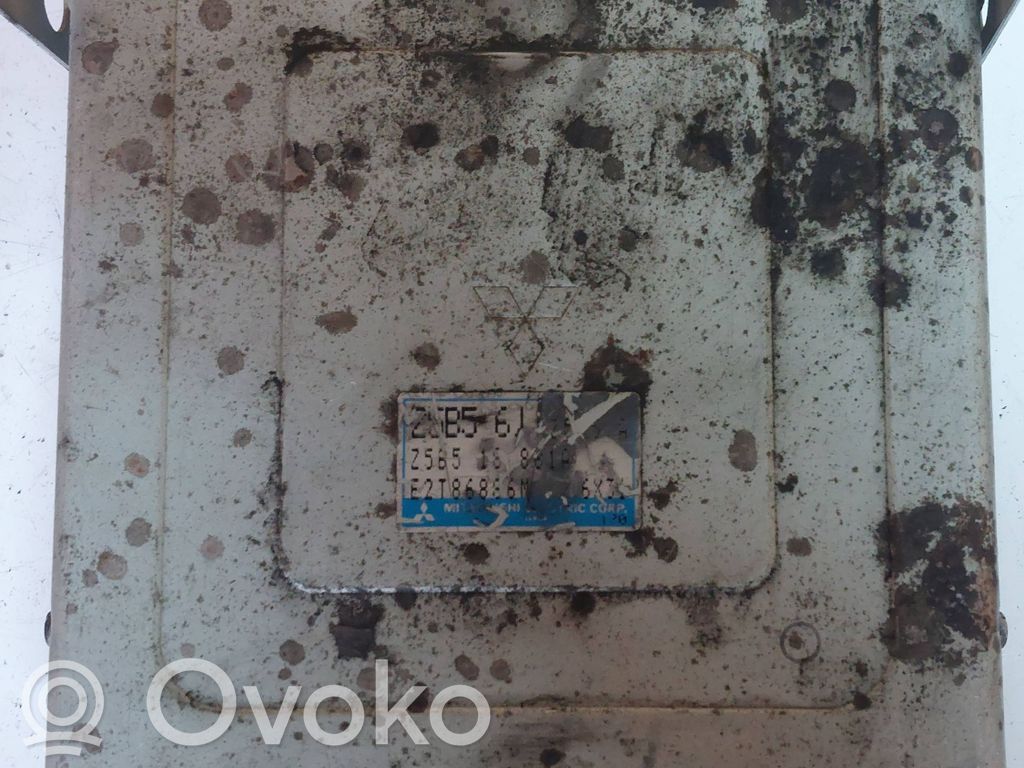 Mazda 323 Dzinēja vadības bloks 