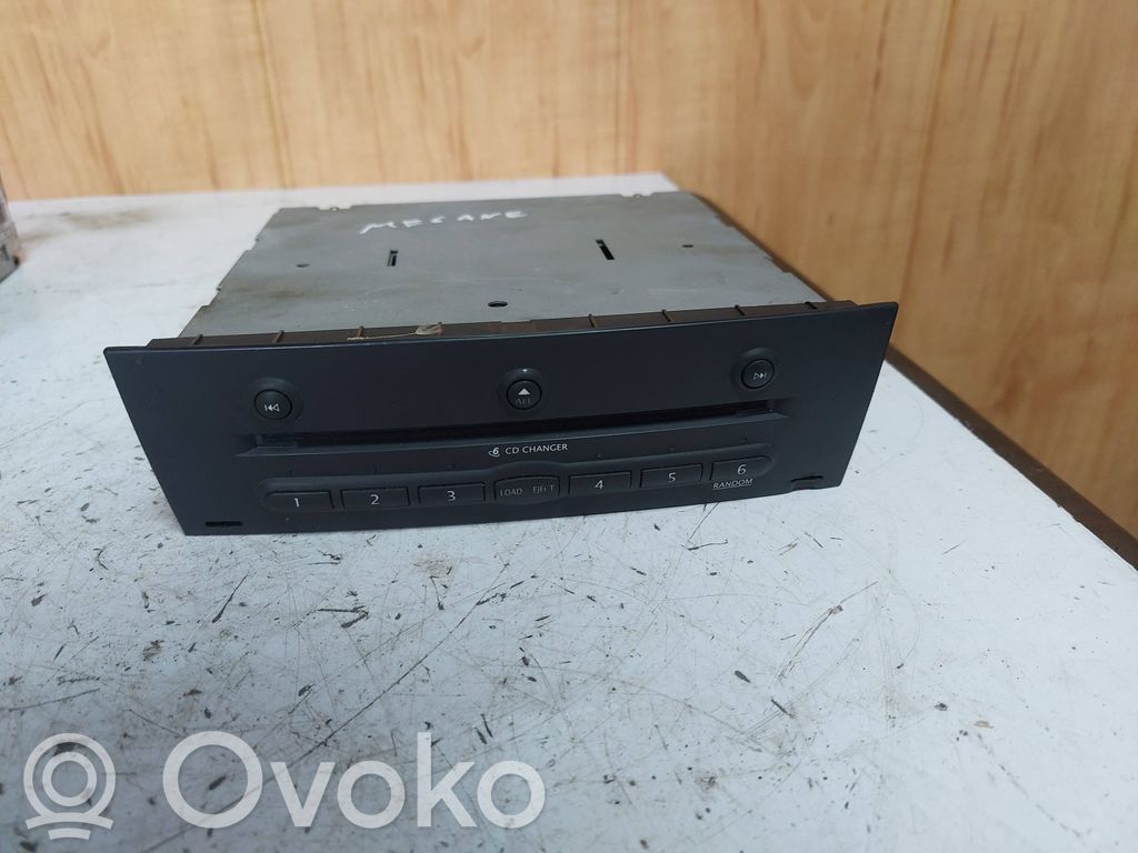 Renault Megane II Radio / CD/DVD atskaņotājs / navigācija 