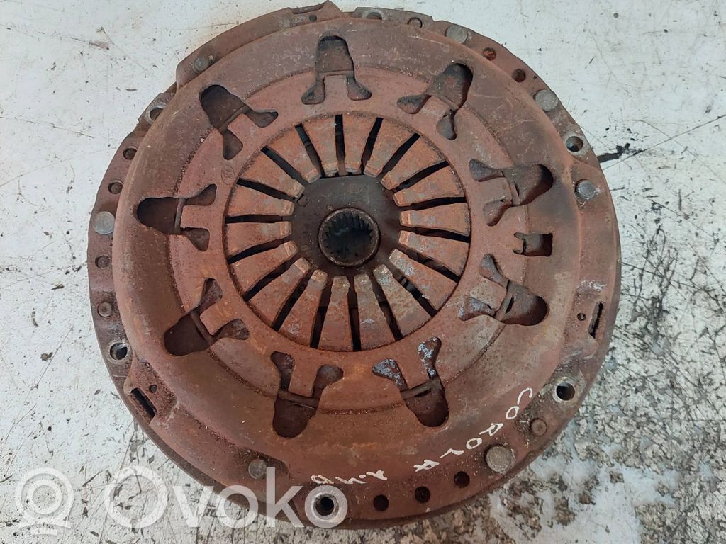Toyota Corolla E120 E130 Volante motor 
