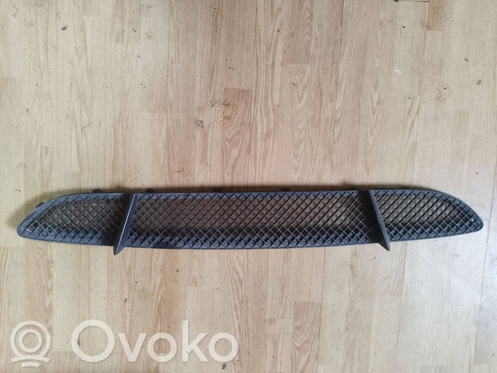 Front bumper lower grill   7118161,22944911