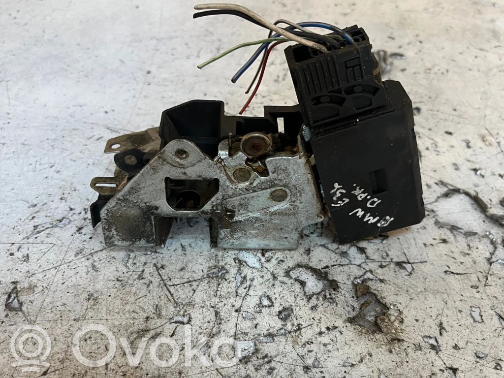 BMW 3 E36 Front door lock 