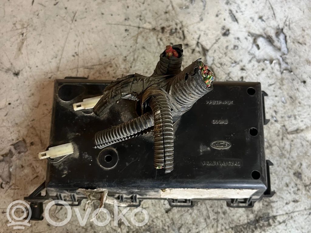 Ford Focus Saugiklių dėžė (komplektas) 