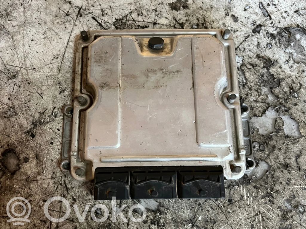 Opel Vivaro Engine control unit/module ECU 