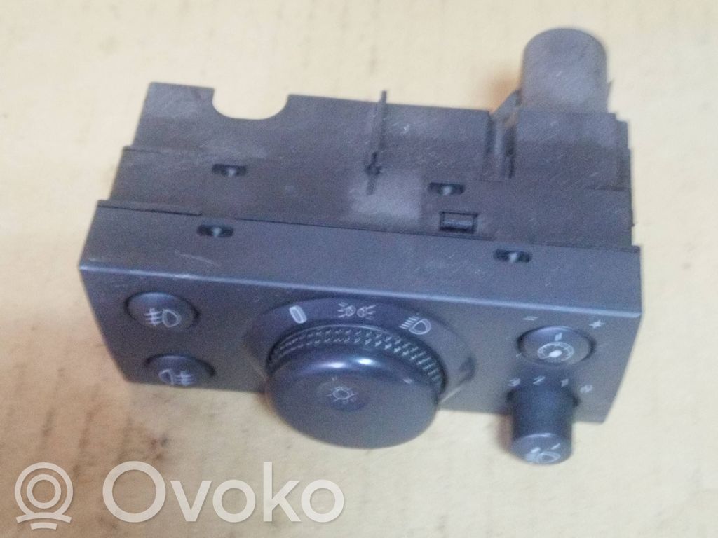 Light switch   9185881,0320,0553,LK04060000