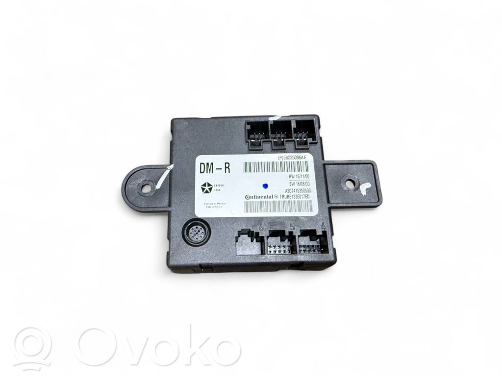 Chrysler Pacifica Sliding door control unit/module 