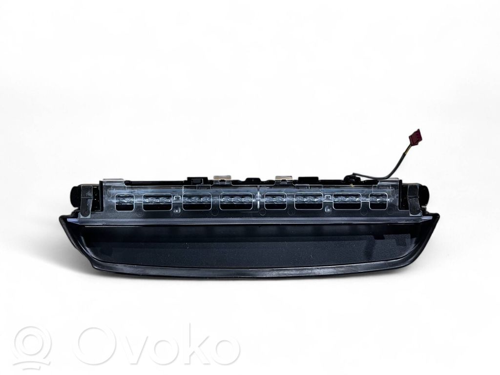 BMW M5 F90 Third/center stoplight 