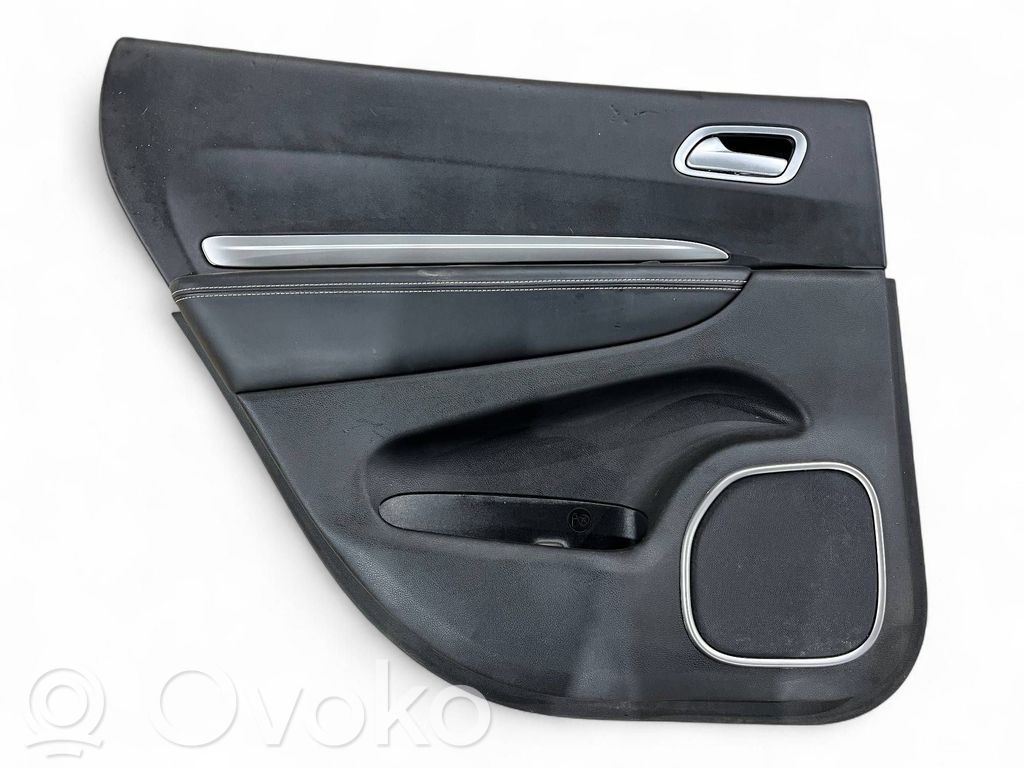 Dodge Durango III Rear door card panel trim 