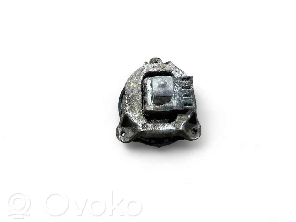 BMW X3 G01 Engine mount bracket 