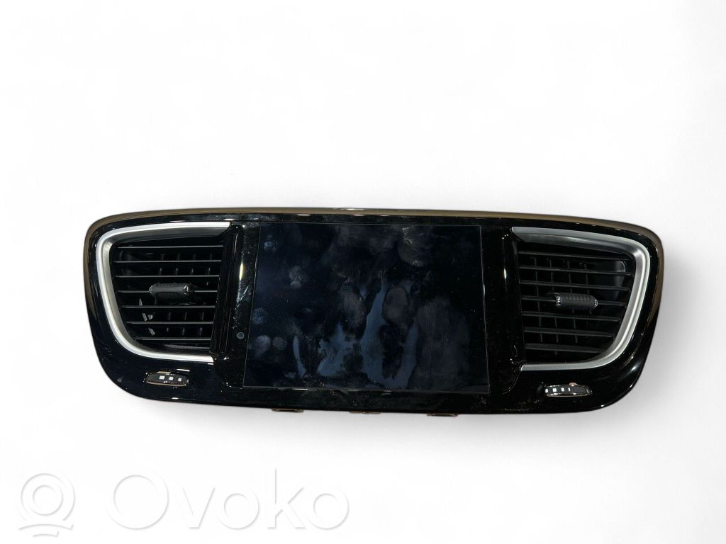 Chrysler Pacifica Screen/display/small screen 