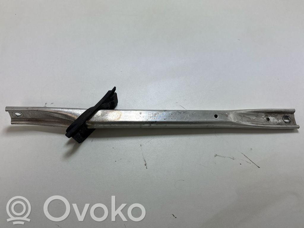 Radiator support slam panel bracket   8W0605645