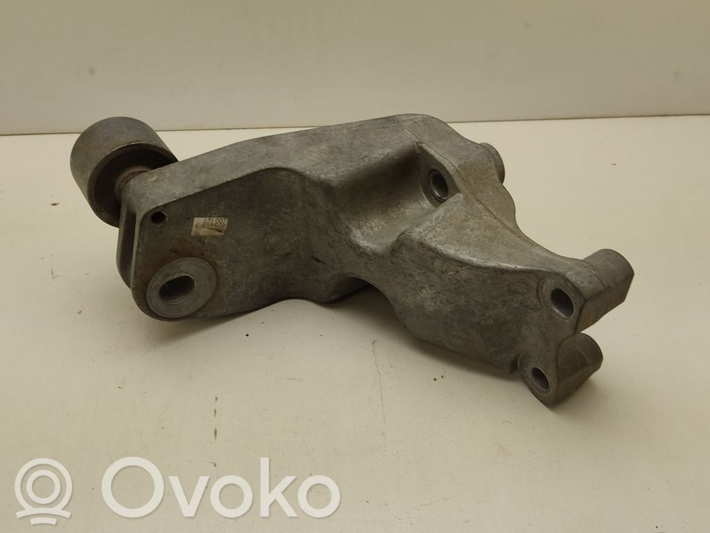 Ford Mustang VI Engine mounting bracket 