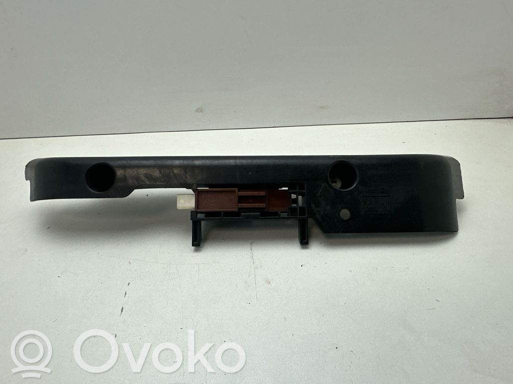 Antena de sistema sin llave   98233AN00A