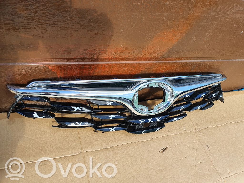 Maskownica / Grill / Atrapa górna chłodnicy   531010E330,0E340