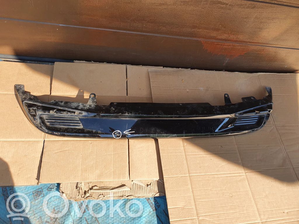 Toyota Corolla E210 E21 Takapuskurin alaosan lista 