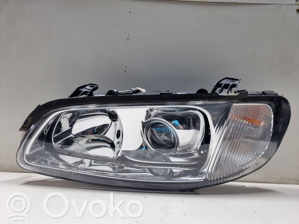 Opel Omega B1 Lampa przednia 