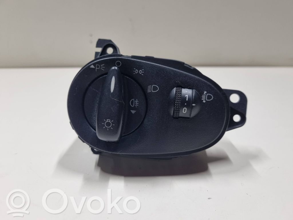 Ford Focus Light switch 