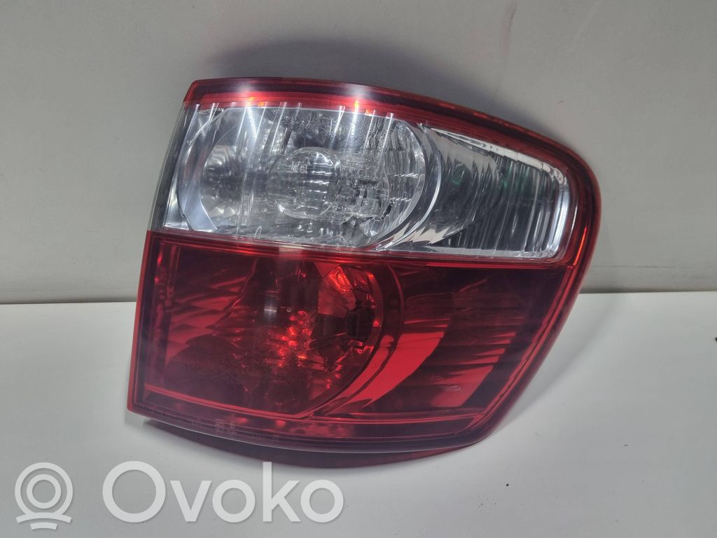 Toyota Corolla Verso E121 Lampa tylna 