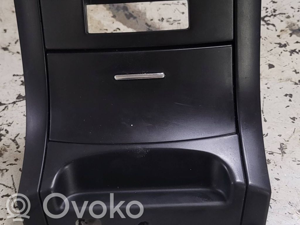 Citroen C6 Kofferraumfach vorne 