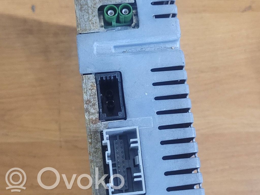 Land Rover Range Rover L322 Aerial antenna amplifier 