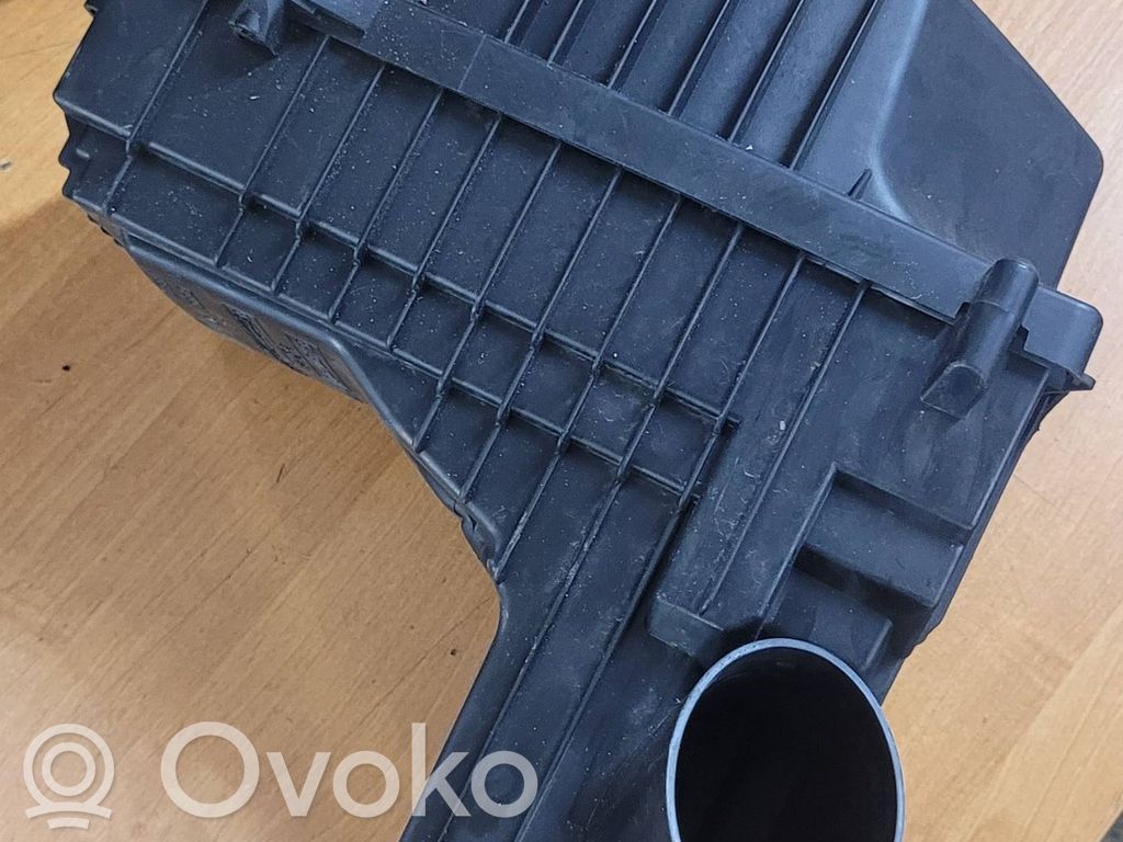 Peugeot 508 RXH Air filter box 
