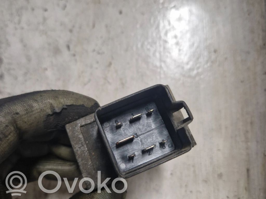 Opel Movano A Glow plug pre-heat relay 