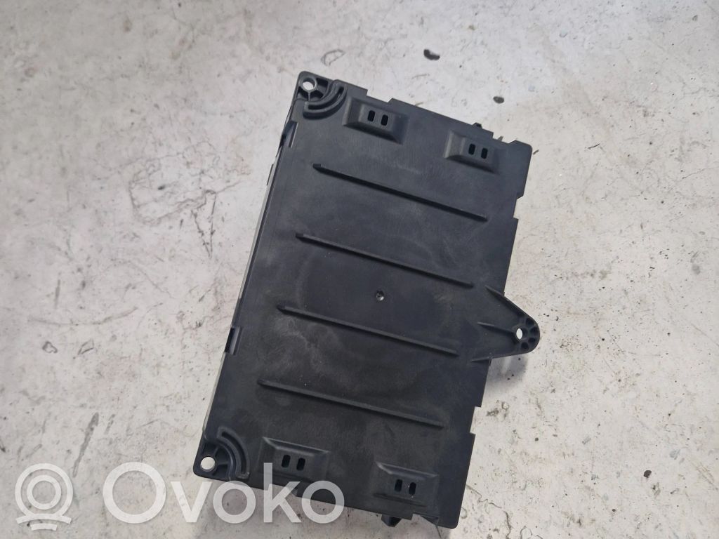 Citroen C6 Fuse module 