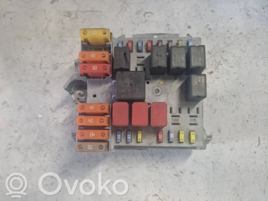 Alfa Romeo 159 Drošinātāju bloks 