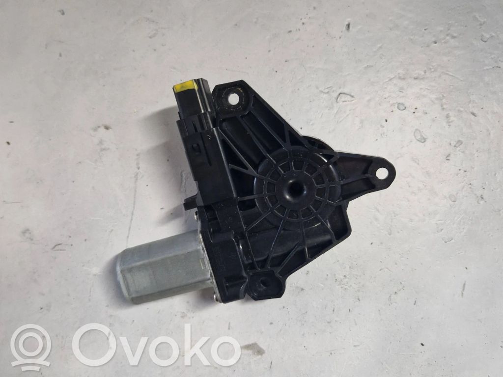 Volvo V40 Rear door window regulator motor 