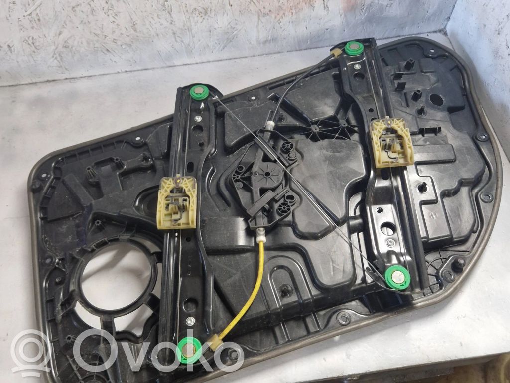 Volvo V40 Mecanismo para subir la puerta delantera sin motor 