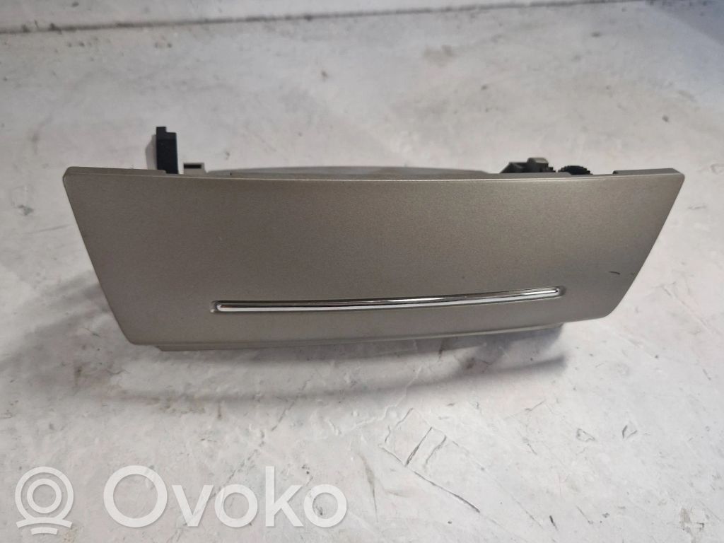 Citroen C5 Dashboard storage box/compartment 