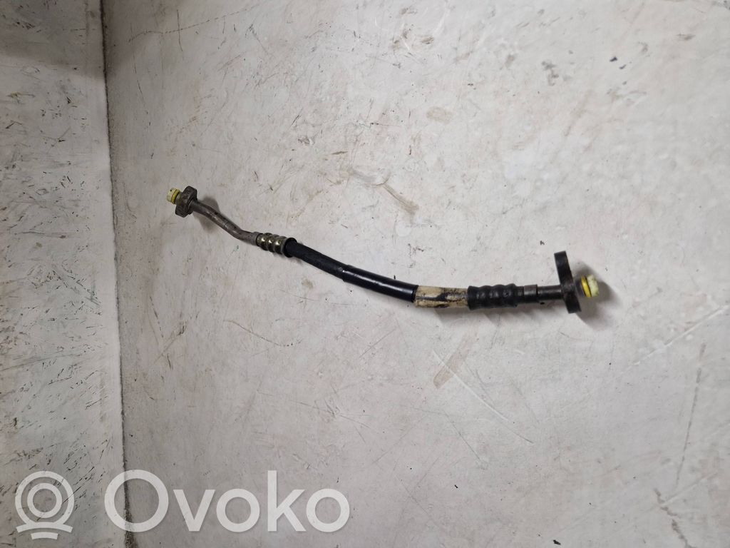 Volvo V70 Air conditioning (A/C) pipe/hose 
