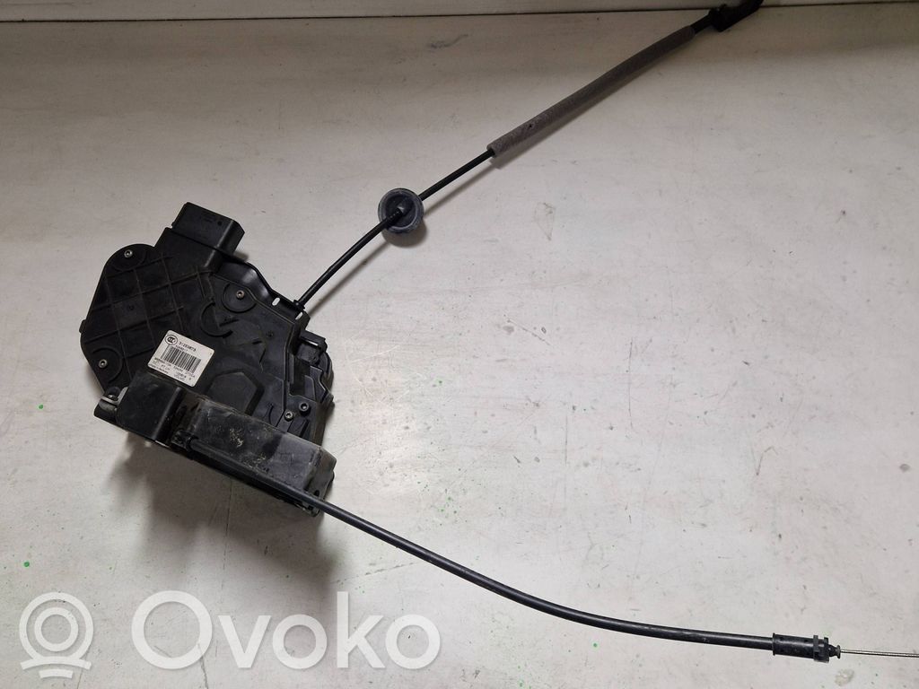 Volvo V70 Rear door lock 