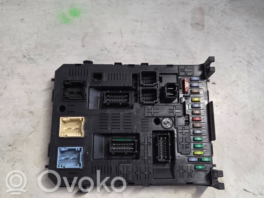 Citroen C4 I Picasso Comfort/convenience module 