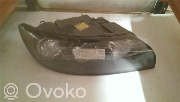 Volvo S40, V40 Lampa przednia 