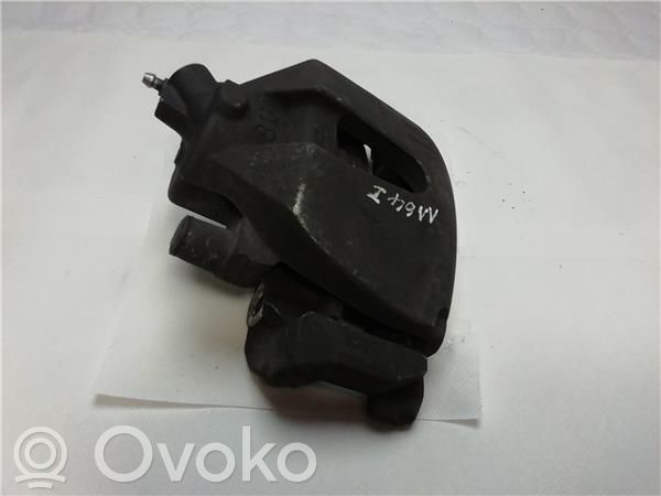Drum brake (front)