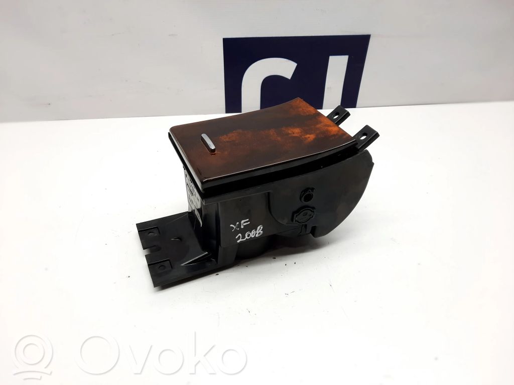 Jaguar XF X250 Cup holder 