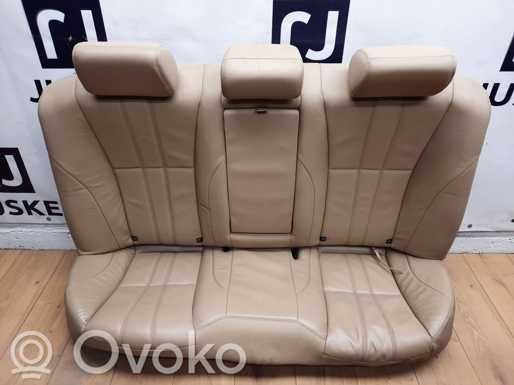 Jaguar XJ X351 Rear seat 