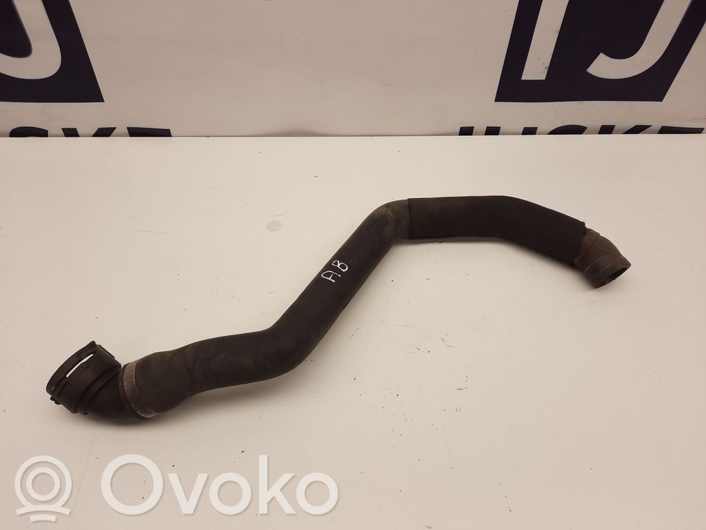 Audi A8 S8 D4 4H Engine coolant pipe/hose 