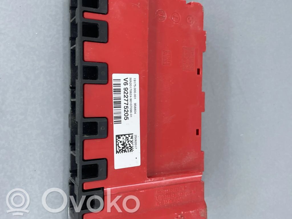 BMW 2 F22 F23 Fuse box set 
