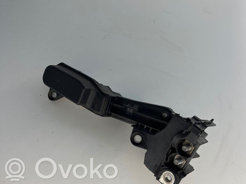 BMW M5 F90 Other engine bay part 