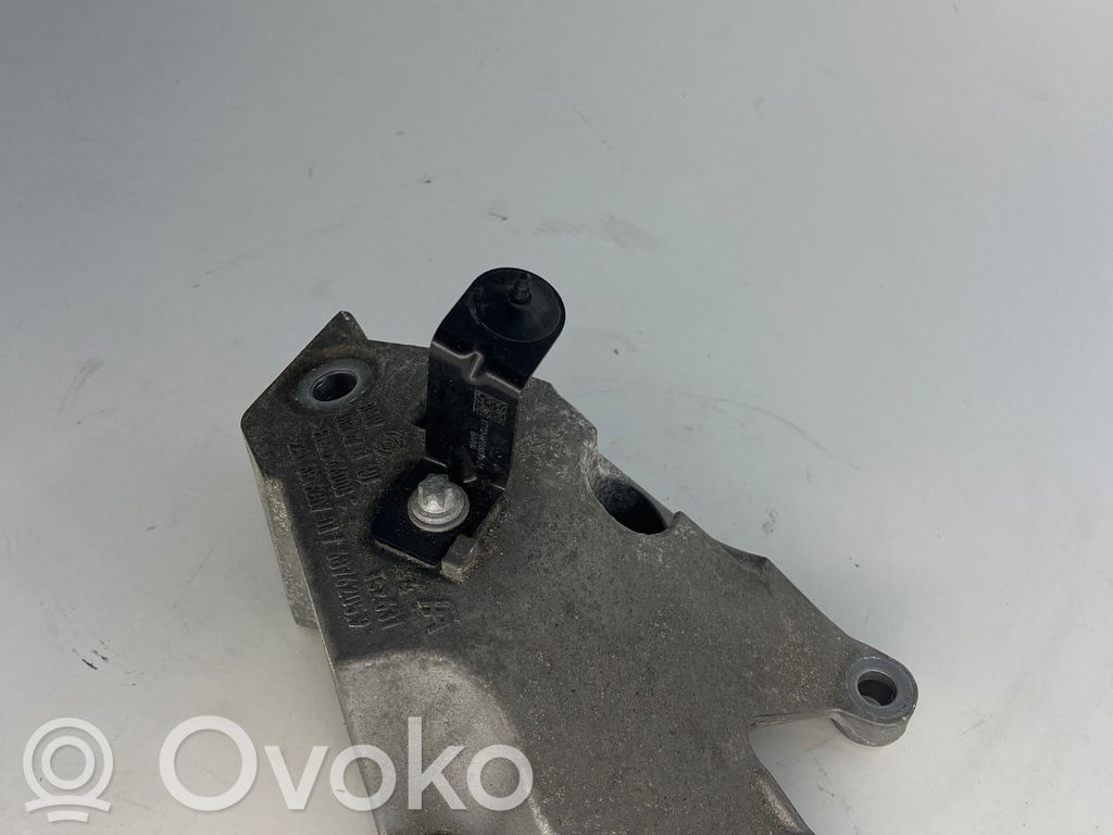 BMW 3 G20 G21 Engine mounting bracket 