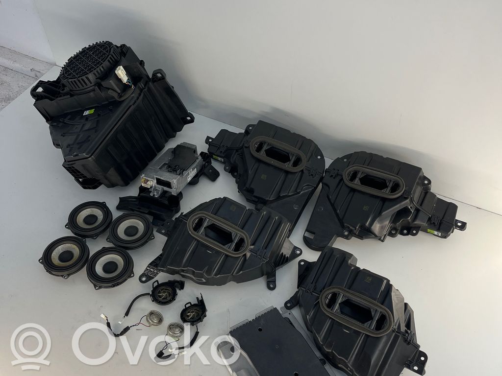 BMW 7 G70 Audio system kit 
