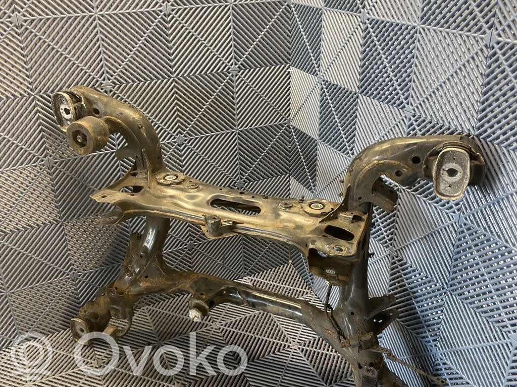 Audi RS Q8 Taka-apurunko 