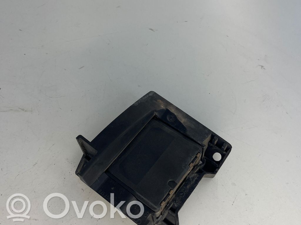 Audi A4 S4 B9 Aklos zonos modulis 